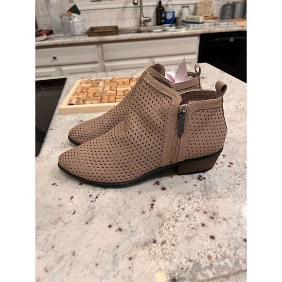 Bamboo Tan Perforated Faux Leather Bootie sz 11 NWT - Picture 2 of 8